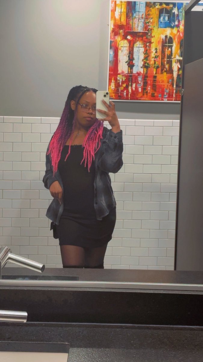 Nbenzz's tweet photo. ✨🖤✨ https://t.co/jVEJjCpvi4