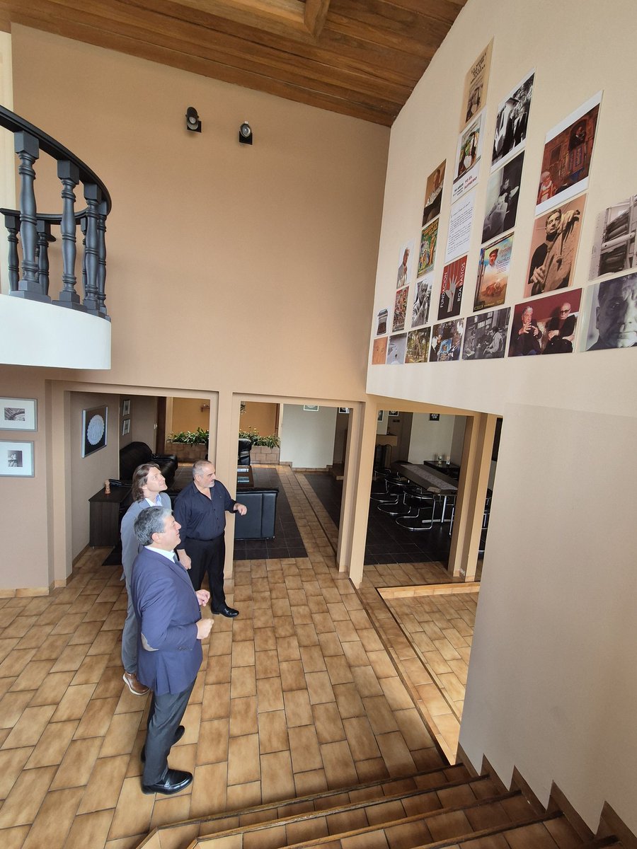 Un gusto recibir en <a href="/ParaguayEnCR/">Embajada del Paraguay en Costa Rica</a> al cantautor <a href="/davidportillopy/">David Portillo</a> y al maestro <a href="/ofadlalas/">Oscar Fadlala Safuan</a>. La Guarania, sonido del alma paraguaya. #ParaguayEnCostaRica🇵🇾🇨🇷