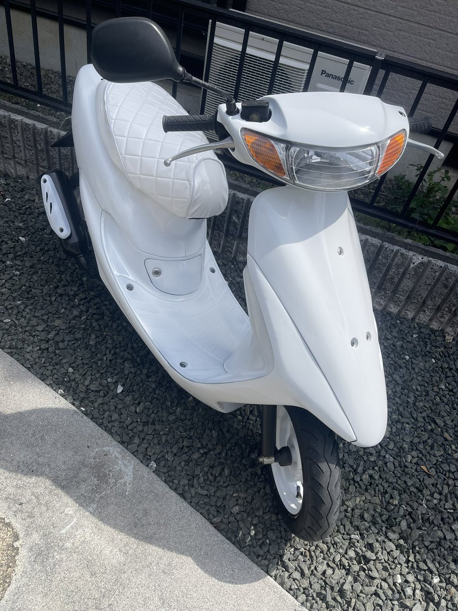 Fk_Workshop's tweet photo. ライブディオ売ります
ディスクタイプ　ピンクLED装備
写真は撮影次第　数枚追加しま���！

8年7月まで���賠責付きです！！

#ライブディオ売ります
#ZX売ります
#原付売ります https://t.co/OfvHKOBTqr