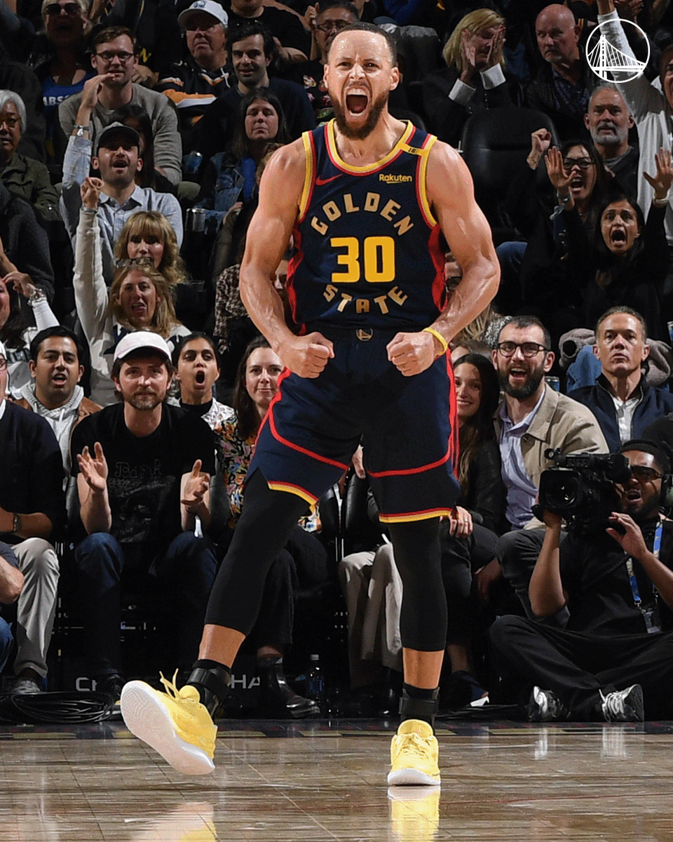 warriors's tweet photo. ARE YOU NOT ENTERTAINED ⁉️ https://t.co/RLa4zcoFyG