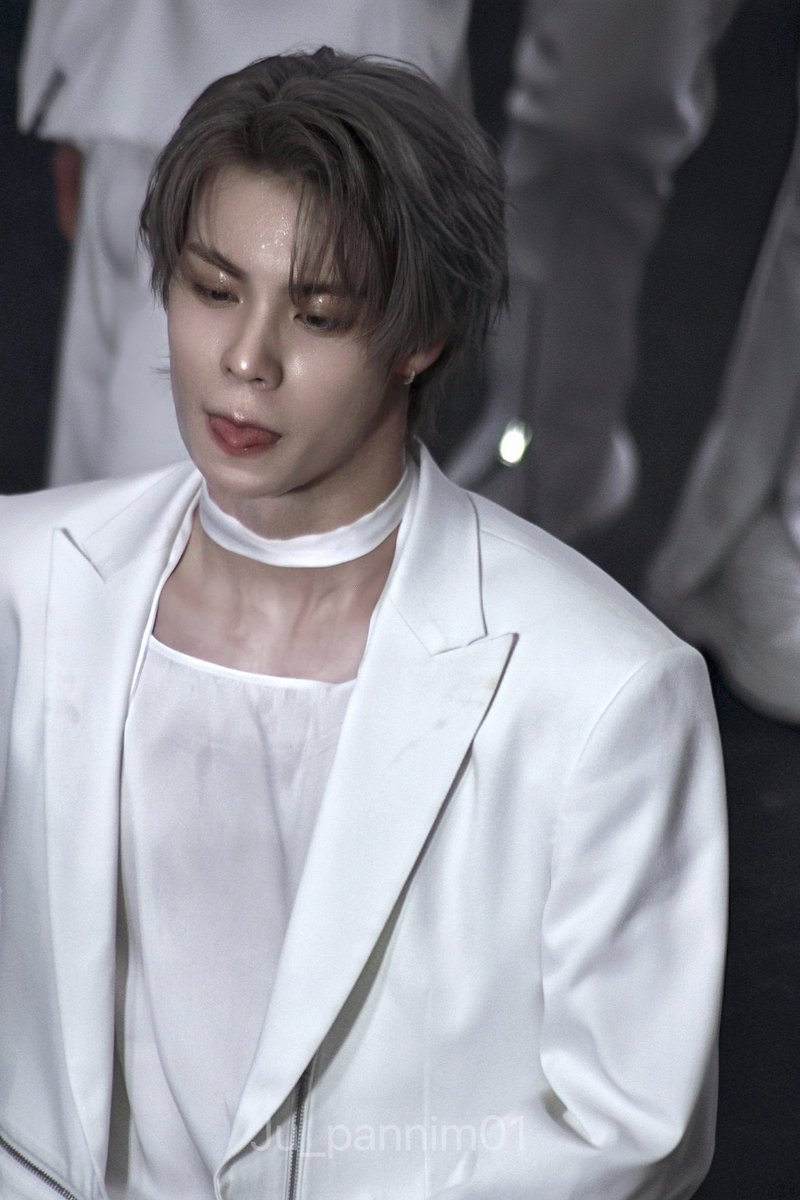 pannim01's tweet photo. 250404 공개팬싸

헐… 🤯

#陈炳帆 #판 #FAN #ビンファン
#NouerA #누에라 https://t.co/o58ljbsCHB