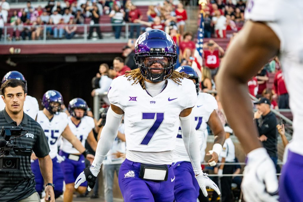 Jeremiah Williams (@jeremiah_w22) on Twitter photo I had a great visit today at <a href="/TCUFootball/">TCU Football</a> for their spring practice. Blessed and thankful to receive an offer from Texas Christian University #GoFrogs <a href="/BGChrisOwens/">Chris Owens</a> <a href="/_CoachJmac/">JaMarkus McFarland🦍😤</a> <a href="/AAFrogDC/">Andy Avalos</a> <a href="/CoachIosefa/">jordan iosefa</a> <a href="/CoachLopez74/">Tony Lopez</a> <a href="/CHawk_4/">Chris Hawkins</a> <a href="/llcdub/">Charles Wright</a> <a href="/adamgorney/">Adam Gorney</a> <a href="/GregBiggins/">Greg Biggins</a> <a href="/BrandonHuffman/">Brandon Huffman</a> I had a great visit today at <a href="/TCUFootball/">TCU Football</a> for their spring practice. Blessed and thankful to receive an offer from Texas Christian University #GoFrogs <a href="/BGChrisOwens/">Chris Owens</a> <a href="/_CoachJmac/">JaMarkus McFarland🦍😤</a> <a href="/AAFrogDC/">Andy Avalos</a> <a href="/CoachIosefa/">jordan iosefa</a> <a href="/CoachLopez74/">Tony Lopez</a> <a href="/CHawk_4/">Chris Hawkins</a> <a href="/llcdub/">Charles Wright</a> <a href="/adamgorney/">Adam Gorney</a> <a href="/GregBiggins/">Greg Biggins</a> <a href="/BrandonHuffman/">Brandon Huffman</a>