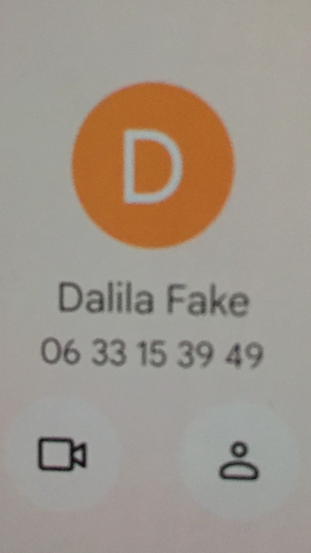 Pimpomme1's tweet photo. Usurpation d’identité ! 
Et oui, le réseau pédo FM satanique qui tente de m’empêcher de parler usurpe mon identité. Voilà le dernier numéro qui se fait passer pour moi. Écrivez lui : ça lui fera #ClaireMent plaisir 😎😂🤣 ce jeune homme dit que je me suis cachée à l’étranger 🤣 https://t.co/GHNUPzMrNq