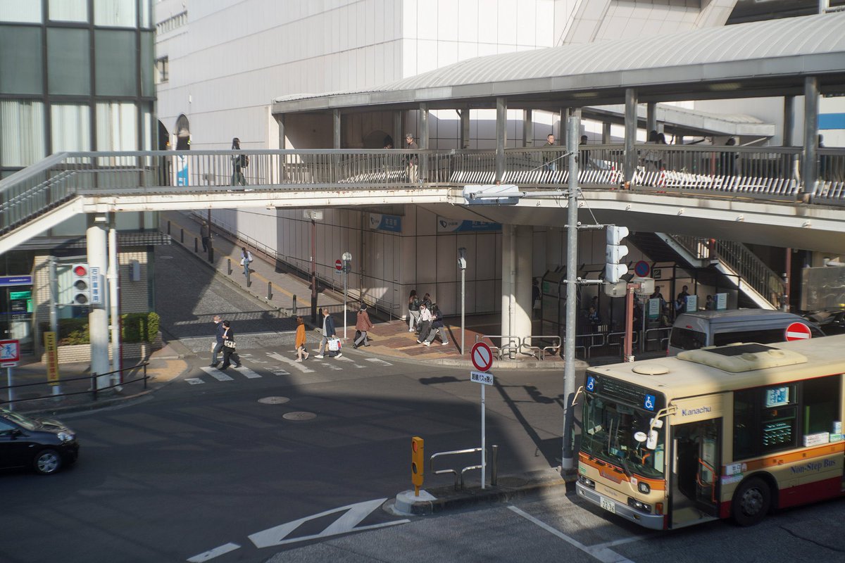 yangmahaeka's tweet image. Dulu pernah ngulik preset lightroom kaya gini, pernah jadi andalan kalau ngedit foto karena sering cocok sama foto apapun 📸📸

Yang mau nyoba presetnya boleh, gratis ya
Follow, Repost, Komen, dan DM aja
*jangan telat

Before                                                  After