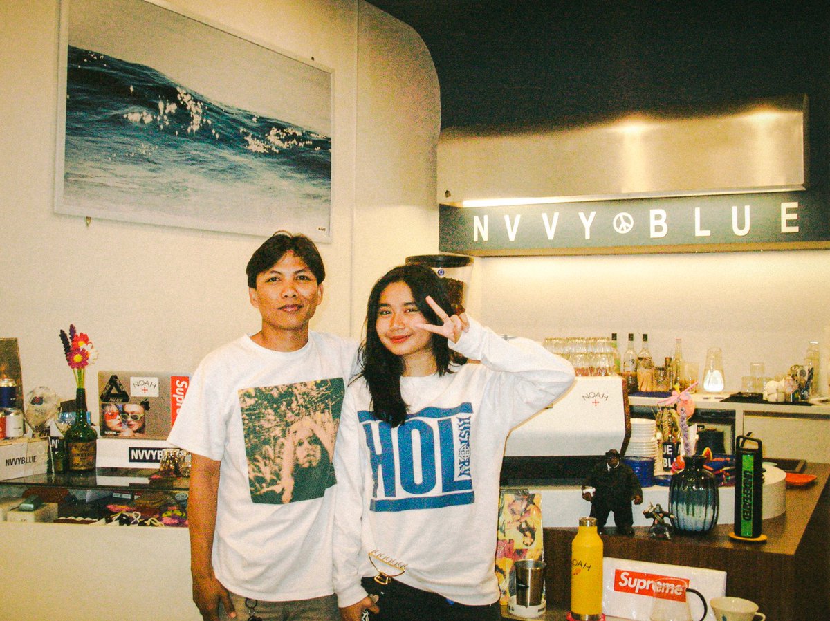 yangmahaeka's tweet image. Dulu pernah ngulik preset lightroom kaya gini, pernah jadi andalan kalau ngedit foto karena sering cocok sama foto apapun 📸📸

Yang mau nyoba presetnya boleh, gratis ya
Follow, Repost, Komen, dan DM aja
*jangan telat

Before                                                  After