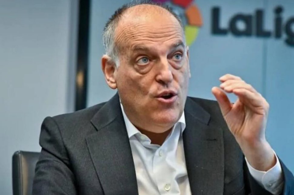 • إنشاء قاعدة مضادة ضد برشلونة.
• أراد منع تسجيل غافي والمحاكم لم توافق على ذلك.
• حاول منع انتقال روكي إلى بالميراس، لكن الاتحاد الدولي لكرة القدم رفض ذلك.
• أراد منع تسجيل أولمو و باو فيكتور ولم توافق هيئة مراقبة الأندية معه.
• حاول تغريم برشلونة € 800 ألف بعد تجديد عقد