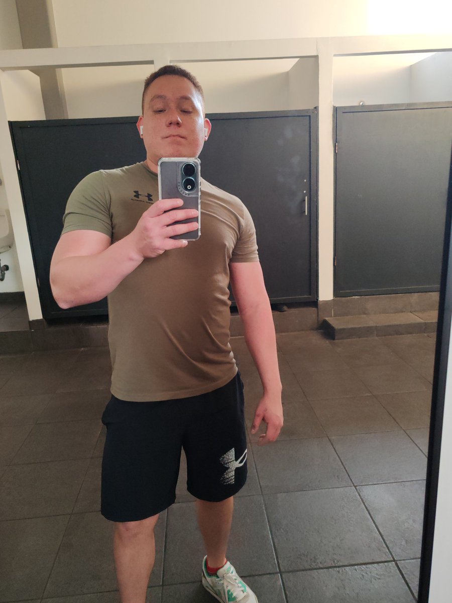 alan (@alan1127610) on Twitter photo 