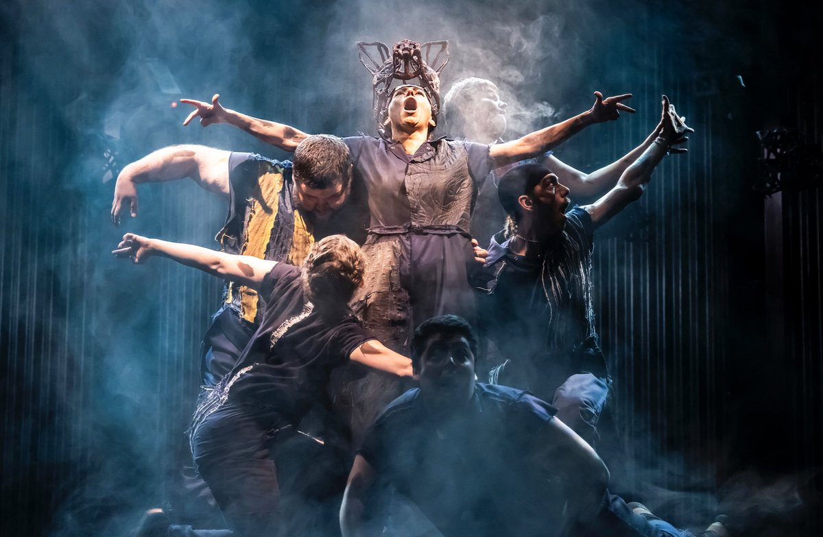 Our final two shows are today. I have had the absolute time of my LIFE with the most gorgeous, generous, incredible company that I could have ever wished to work with.

Two more. Liverpool Playhouse. Here we go.

Long live Animal Farm x

📸 <a href="/peachyraith/">Pamela Raith</a>