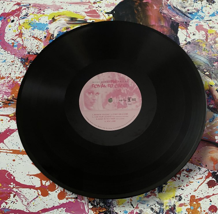 NotoriousBAD15's tweet image. Pink Friday Roman Reloaded By @NICKIMINAJ 🩷
• Deluxe 3LP 
#NickiMinaj #pinkfridayromanreloaded