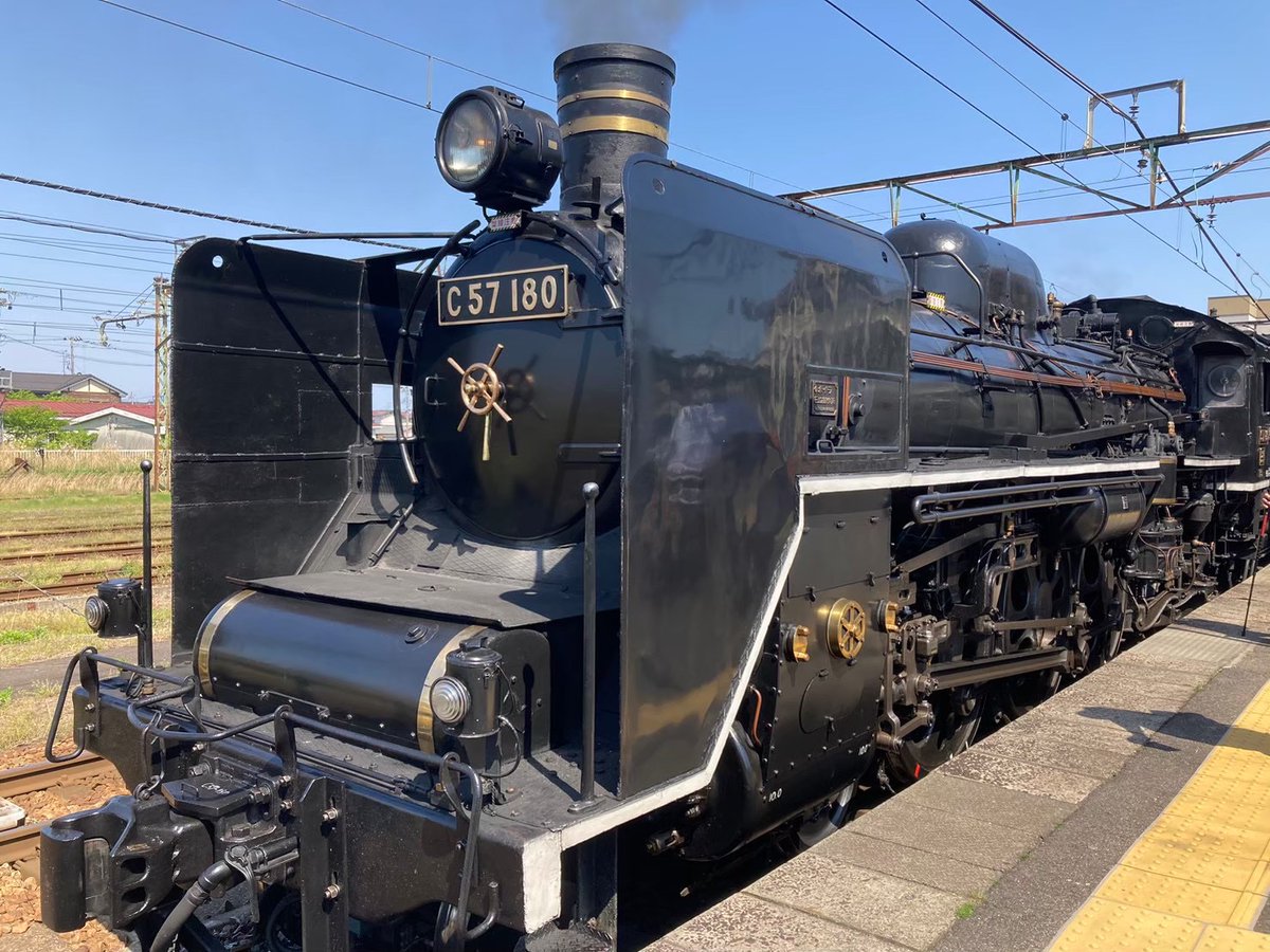 4月になったのでフォロワーさんに自己紹介しようぜ SLが好きで絵を描い