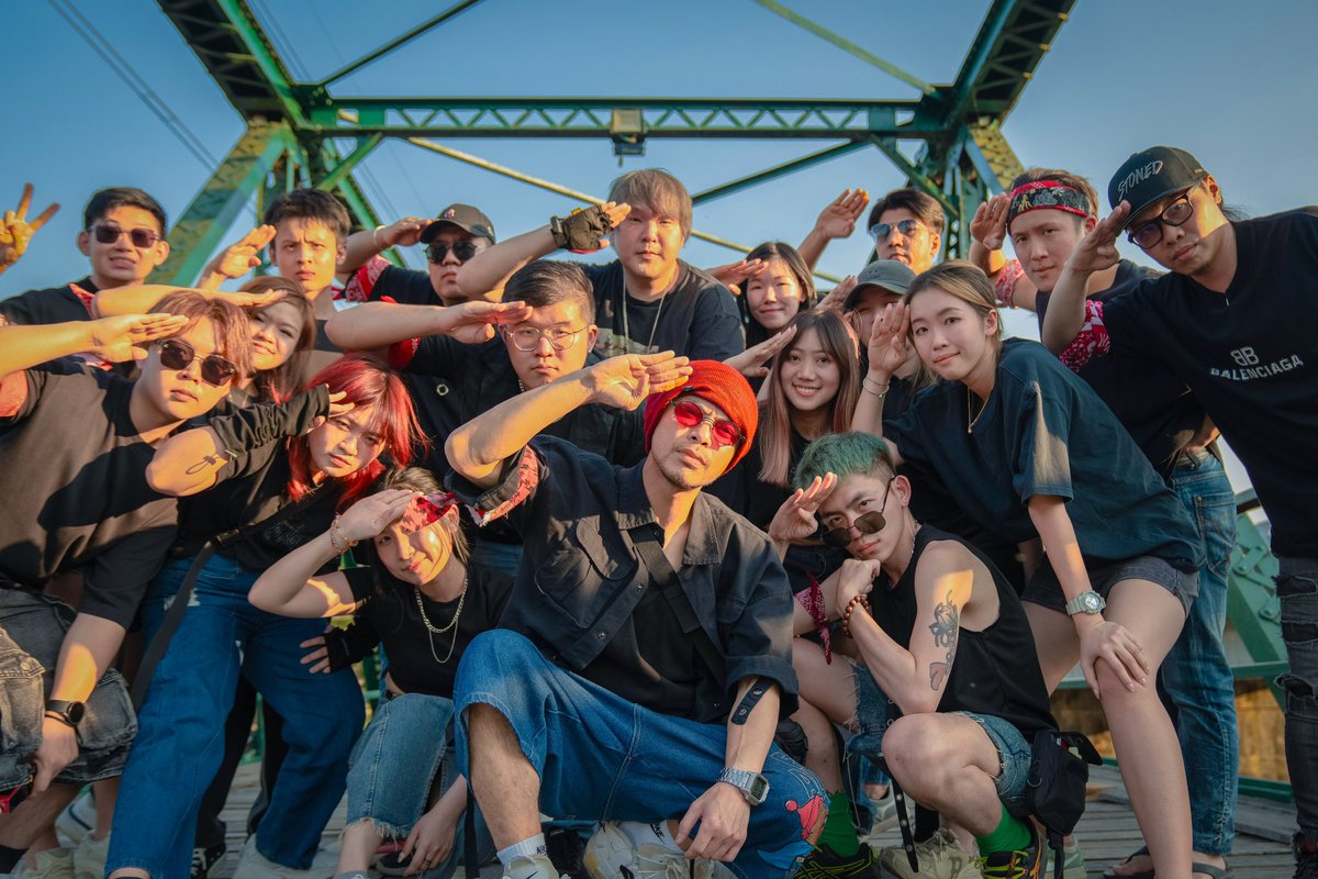 NameweeO's tweet photo. 一年一度的Company trip!今年我們去了泰北地區的 #清邁 #拜縣 #愛泰村,風景真的太美了!有人問我們現在泰國會不會危險呢?抖音上面都說很危險.放心啦!我們的頭髮還在。
感謝各位贊助商把我們帶到那麼美麗的地方! #euustours #tourismthailand #tourismthailandkl #goodstartours @jfdominic1933 https://t.co/UV8Fq9Z3kB