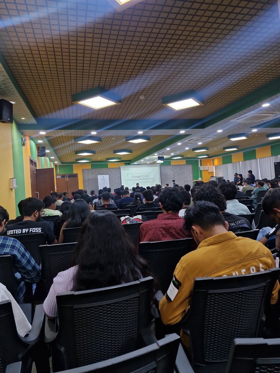 YashVarpe05's tweet photo. @punefoss Pune FOSS Meet 3.0

Dil se open source @FOSSUnited 
#PuneFOSS https://t.co/UGnBjZksev