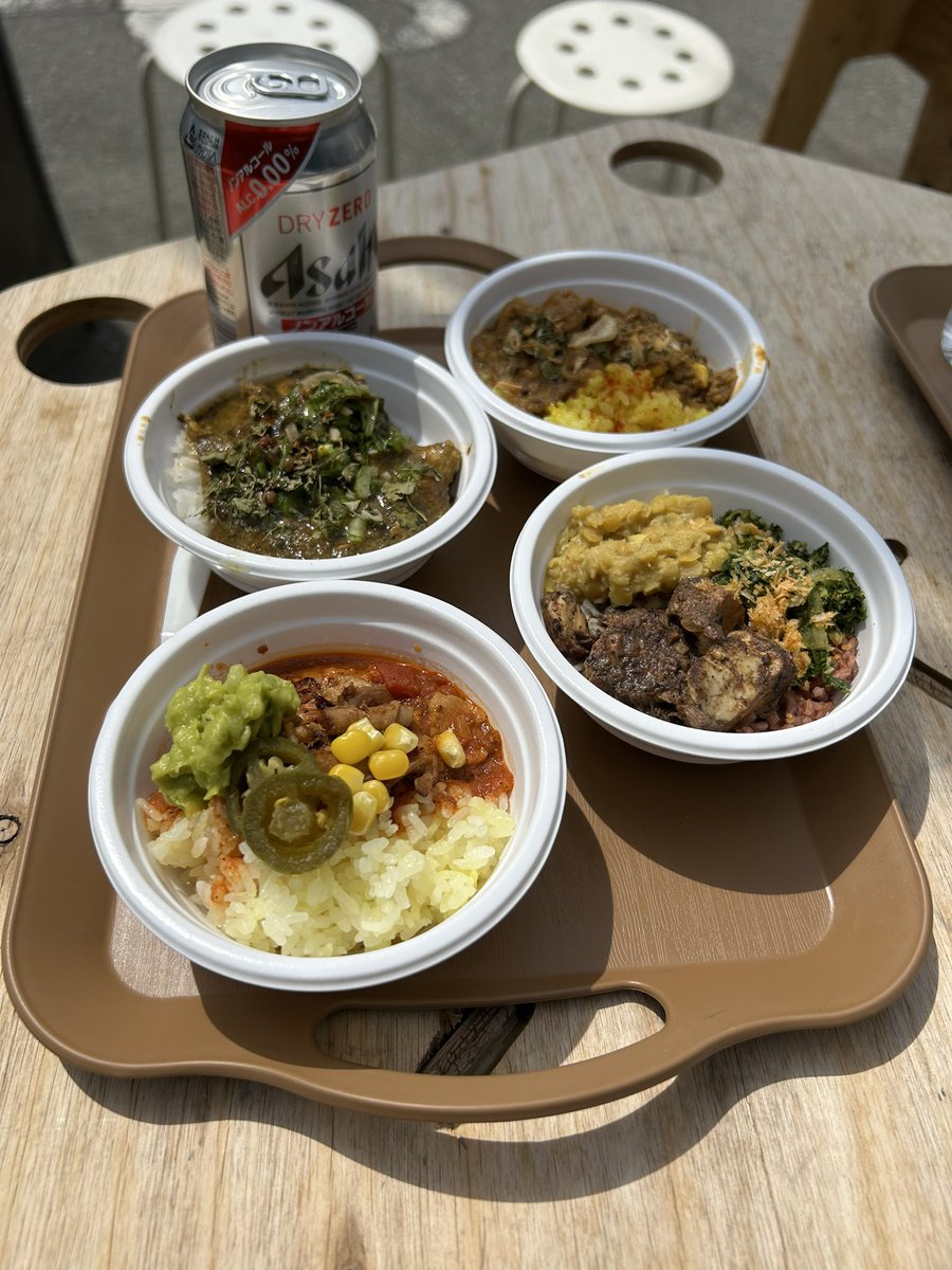 sada69rock's tweet photo. 今日の昼ご飯はFLAT HOUSEさんがカレーのイベントに出店していると知り福島区まで行ってカレー食べてきました。
美味しくカレーいただきました。
出石カブミーティングもされるそうです。
初辰さんの日でもありました。
#刺繍屋定春
#flathouse
#カレー
#カブミーティング
#初辰さん https://t.co/gu84h4lQd9