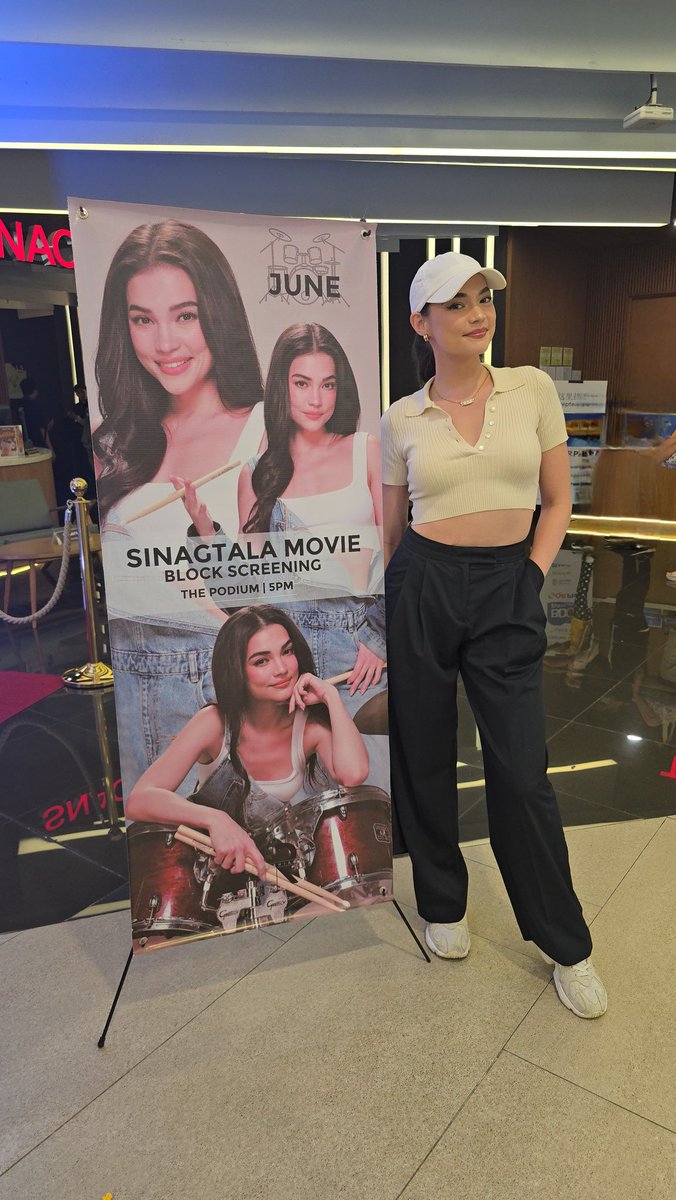 June has arrived at the block screening! 💕 #SinagtalaTheMovie