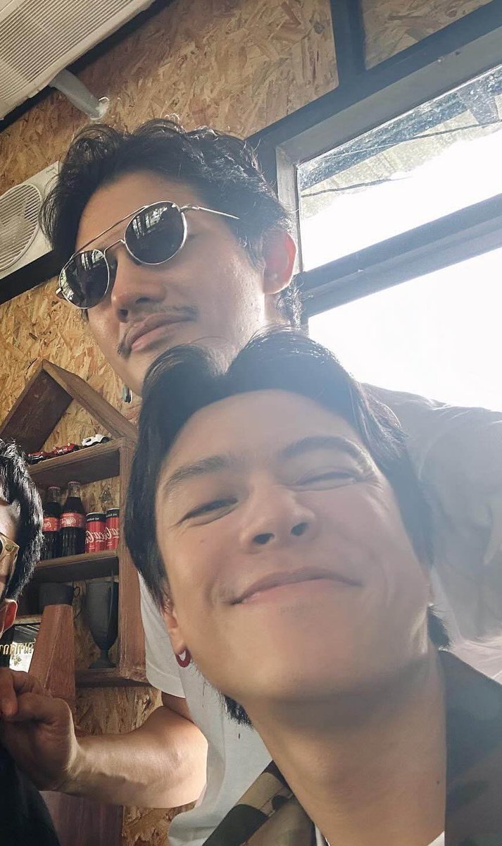 ฝรั่งนี่ชอบตี๋ทุกคนปะ