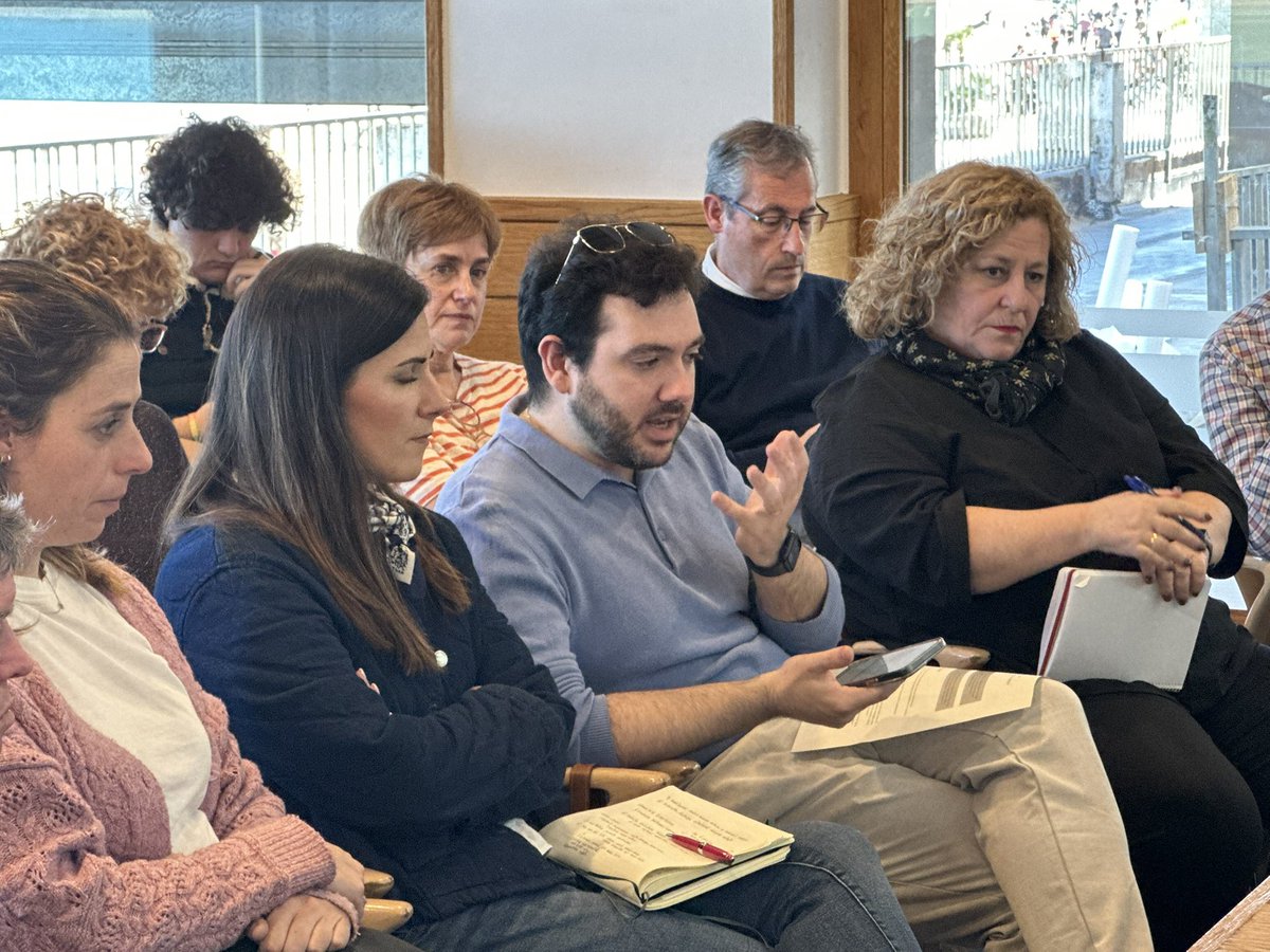 ImanolLasa's tweet image. Gogoeta ugari gaur #Zarautz-ko batzokian:

1.Arkitektura juridiko sendoagoa behar dugu.
2.Epaileek ezin dute hizkuntza politikaren gidaritza hartu.
3.Teknikariei argudio sendoak eman behar dizkiegu, baita juridikoak ere.

#euskara