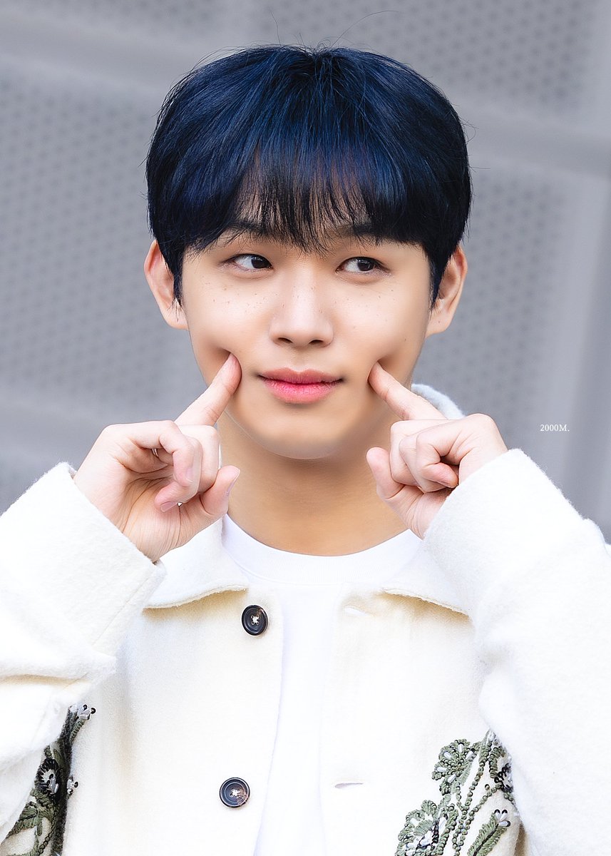2000m_abyss's tweet photo. 250308 미니팬미팅
주근깨 메이크업 또 보고싶어

#임현식 #현식 #비투비 #BTOB 
@BTOB_IMHYUNSIK https://t.co/ThfIgTBVX6