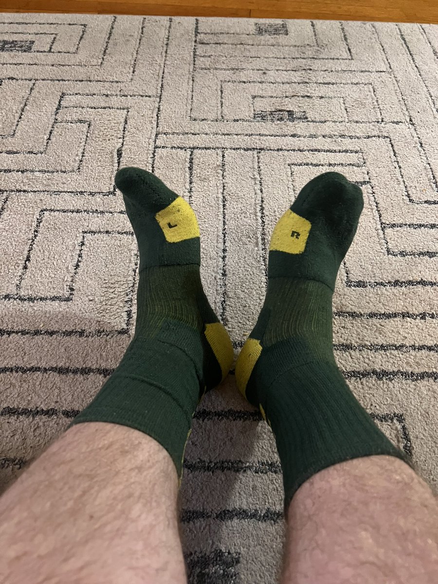 ualover's tweet photo. 4 days of boot wear and a run make for a sweaty, smelly pair of socks https://t.co/Okki0JTJcu