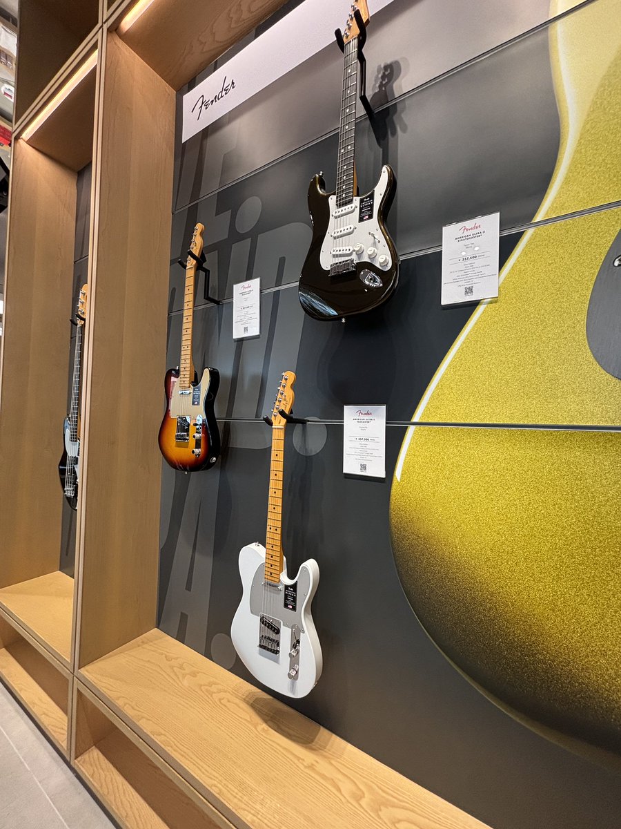 社長のギターを買いに