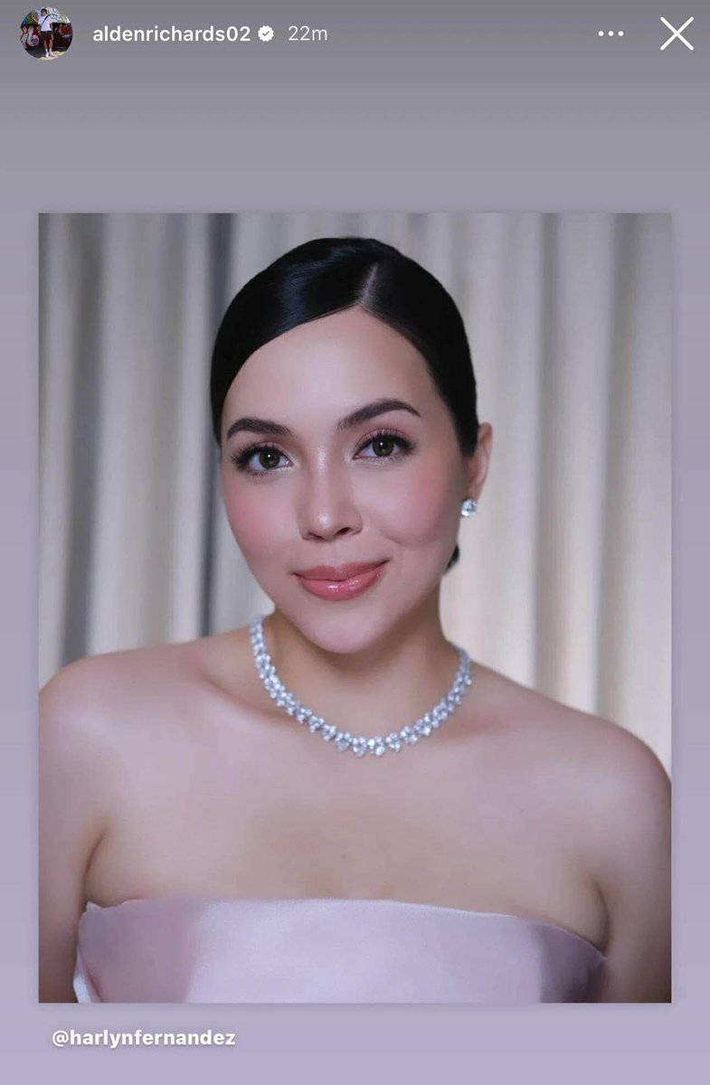 Hello again, ALDEN’s par Julia Montes 🤗🤗🤗

You look sooooo pretty 😍

<a href="/yourjuliamontes/">Julia Montes</a> 
<a href="/aldenrichards02/">Alden Richards</a> 
#ALDENRichards 
#JuliaMontes