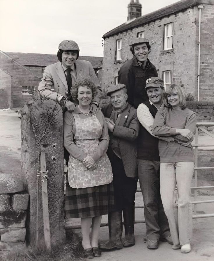 ronmanagernottm's tweet photo. Emmerdale Farm when there was too much work to be done in't bottom field to be mithered about sexual shenanigans. https://t.co/KAfvpFJhLr