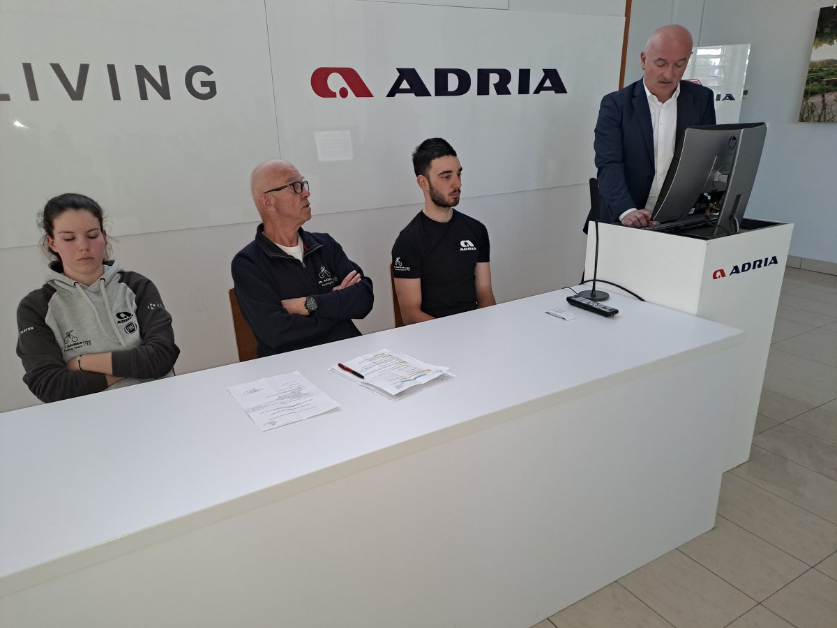 AMcyclingteam's tweet photo. Za nami je letošnji občni zbor našega kluba, ki se ga je udeležilo več kot 100 članic in članov našega kluba. Vsa poročila za leto 2024 in program dela za leto 2025 so bili soglasno sprejeti. https://t.co/37ZUIQf2Mc