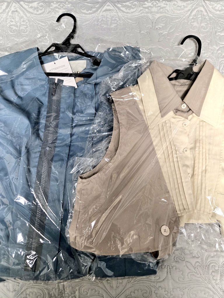 luv_chandu's tweet photo. クローゼットにS / îleの水色が増えていく…✨ https://t.co/sJhyUtnOh2