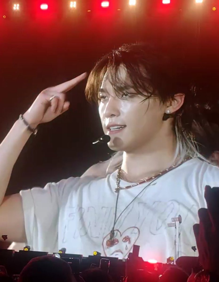 yoonchanfiles's tweet photo. 250404 Tecate Pal Norte #DINO #디노 

🥵🔥                                        😁☀️ https://t.co/3sc9dxICHL