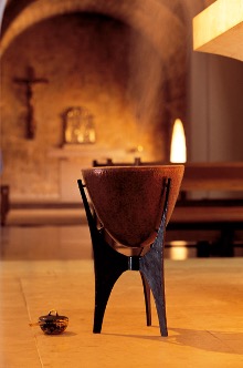 Par ailleurs, veuillez noter que lundi – lundi Saint – une messe ouverte au public sera célébrée à 11h25 sur l’île Saint Honorat.