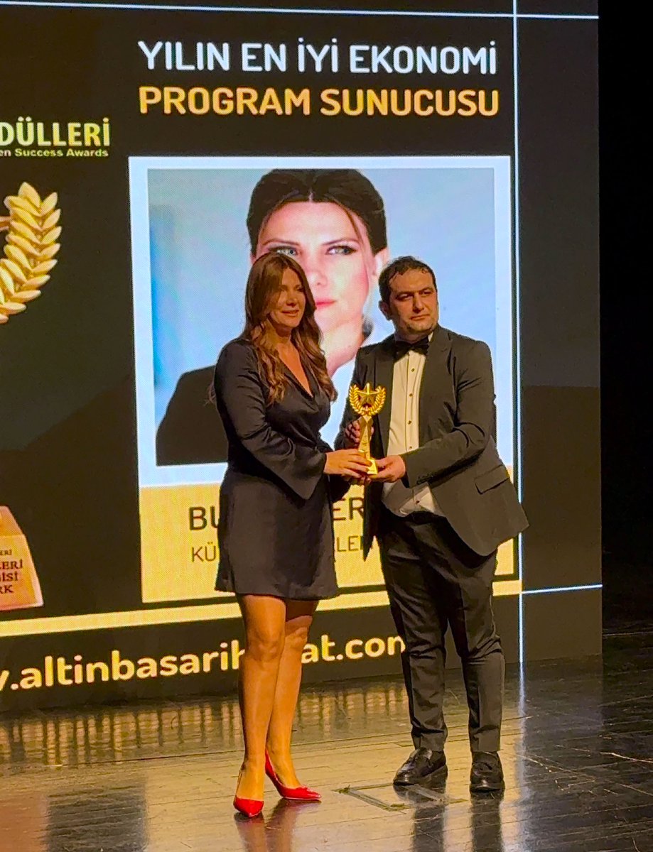 Strategic Advisory Services (@sas_corporate) on Twitter photo Stratejik iletişim ve medya ilişkilerinden sorumlu kıdemli şirket ortağımız <a href="/bbicer/">Buse Biçer Akbaş</a>, Yılın En İyi Ekonomi Sunucusu ödülüne layık görüldü. 🏆🥇
Kendisine içtenlikle tebriklerimizi iletiyor, başarılarının devamını diliyoruz. <a href="/hakana/">HAKAN AKBAŞ</a> Stratejik iletişim ve medya ilişkilerinden sorumlu kıdemli şirket ortağımız <a href="/bbicer/">Buse Biçer Akbaş</a>, Yılın En İyi Ekonomi Sunucusu ödülüne layık görüldü. 🏆🥇
Kendisine içtenlikle tebriklerimizi iletiyor, başarılarının devamını diliyoruz. <a href="/hakana/">HAKAN AKBAŞ</a>