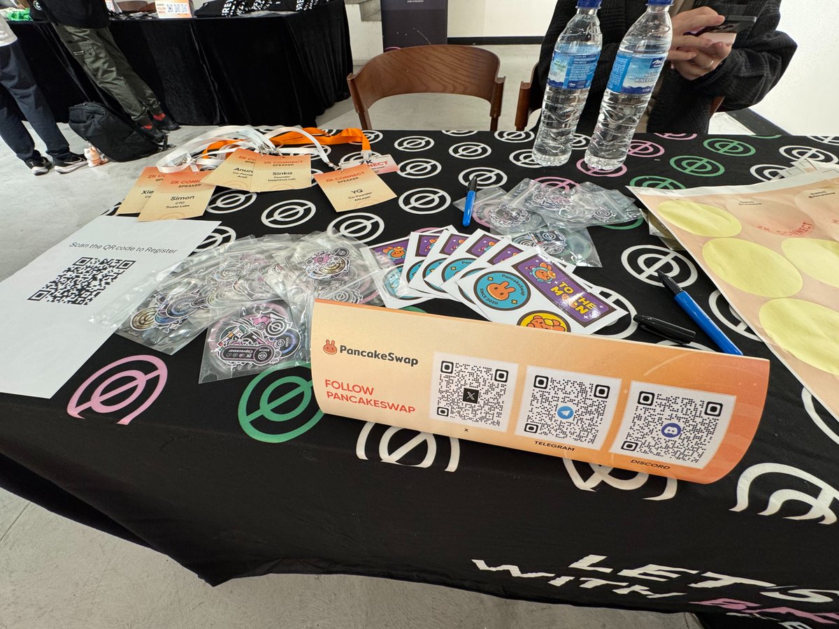 PancakeSwap's tweet photo. 🥞 We’re LIVE at #ZKConnect!

💡 We’re diving deep into ZK tech and the future with DeFi, with our @Headchef_pcs Chef Kids cooking up insights on our latest innovations  

✨ Big thanks to our awesome hooks partner @brevis_zk, this is an epic event for all ZK &amp; DeFi enthusiasts! https://t.co/PsogtQTRcB