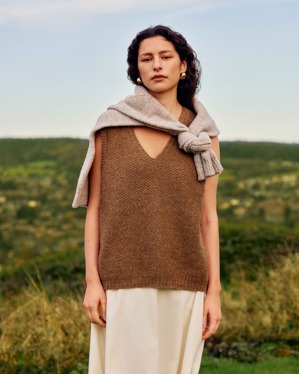 From British wool blends to supremely soft cotton to extra fine merino, our Spring Summer 2025 collection is a celebration of the world's most exceptional natural fibres.

Discover the full range at johnsmedley.com.

#johnsmedley #newseason
