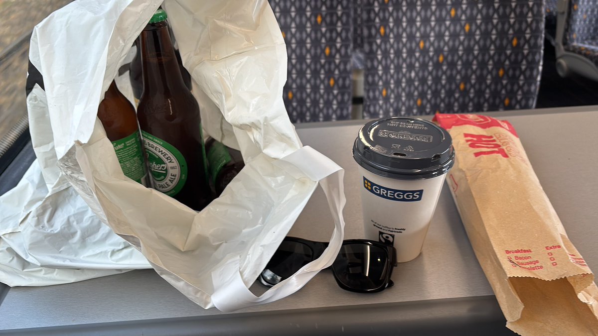 Stourbridge Wolves tweet media