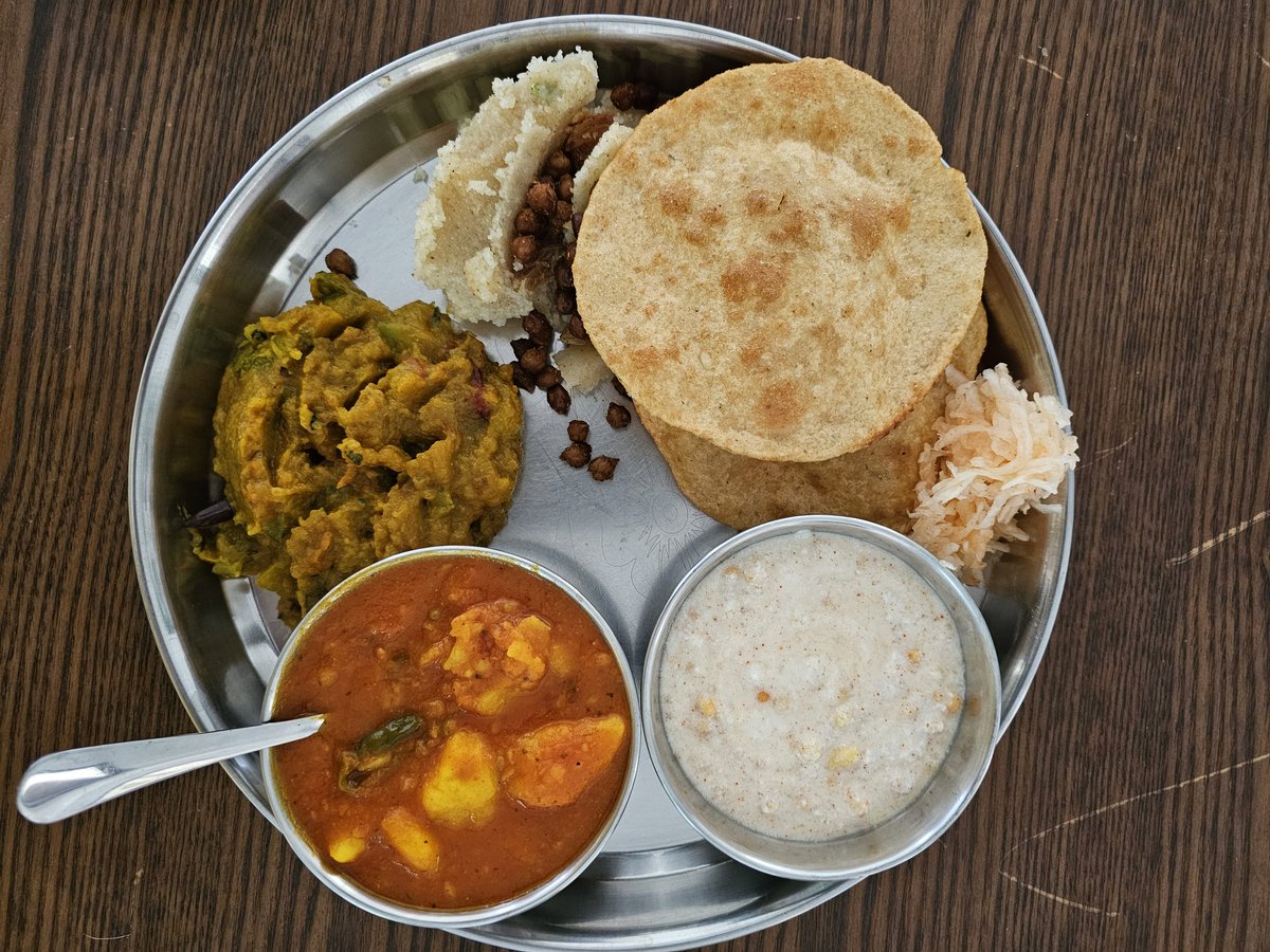 Happy Ashtmi.

#halwapoori