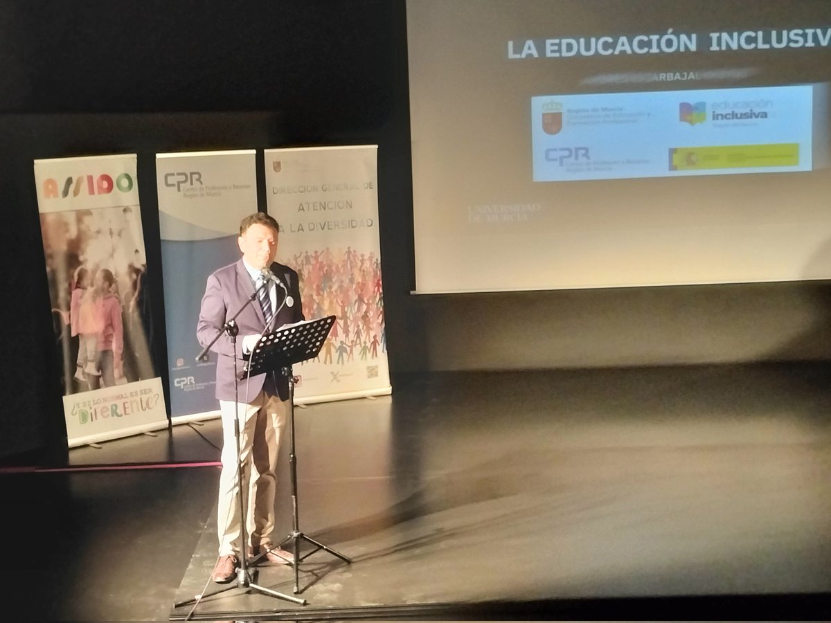 Inauguración de las Jornadas de Danza Inclusiva a cargo del Director General de <a href="/inclusivarm/">Inclusiva Región de Murcia</a> y el Director de <a href="/ASSIDOMURCIA/">ASSIDO</a> <a href="/Educarm/">Educarm</a> <a href="/CPRRegionMurcia/">CPR Región de Murcia</a>