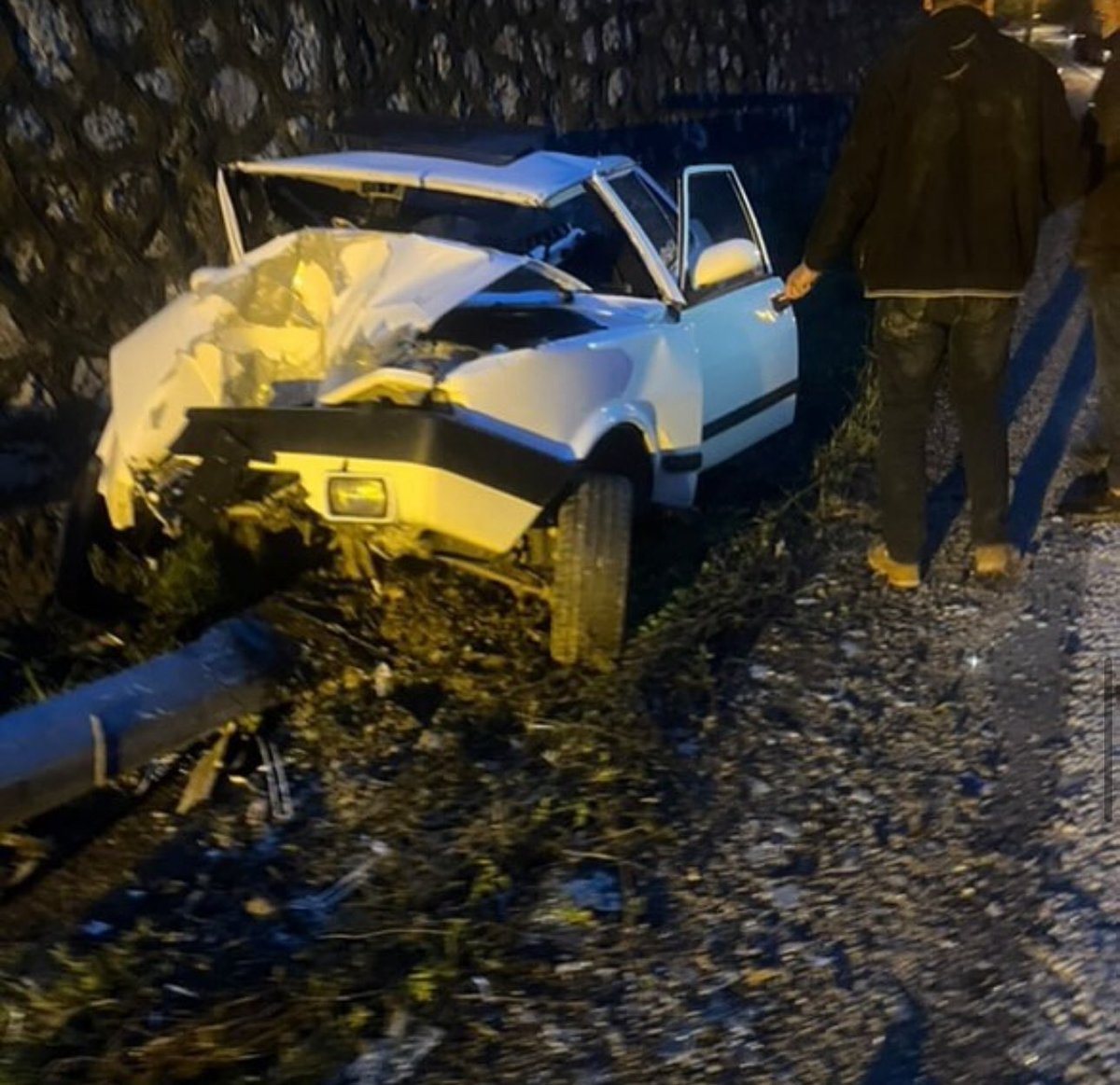 karabuk_burada's tweet photo. Karabük-Yenice karayolunda meydana gelen trafik kazasında bir kişi yaralandı.
Kaza, gece saatlerinde Tüneller mevkisinde gerçeklesti.
Kazada yaralanan kişi, sağlık ekipleri tarafından hastaneye kaldırıldı. https://t.co/LTxv3qoZfN