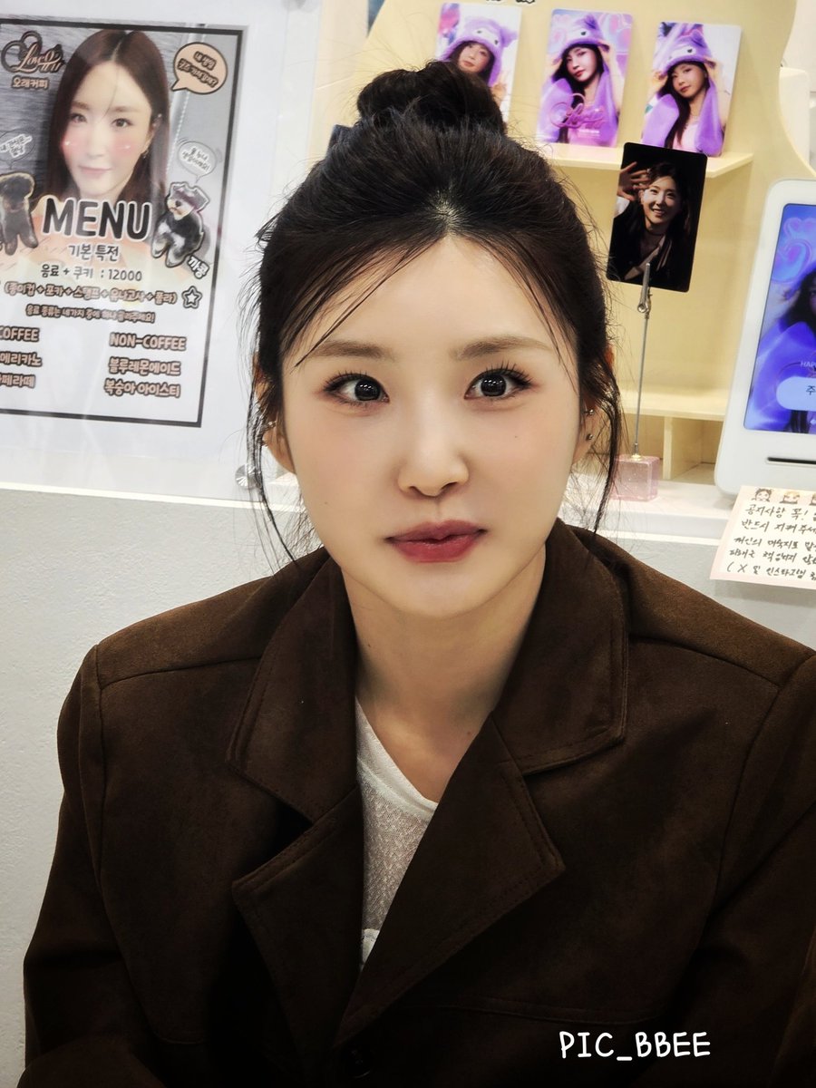 250405 망원 오래커피 생일카페 유나 4PIC
#브브걸 #유나 #BBGIRLS #YUNA