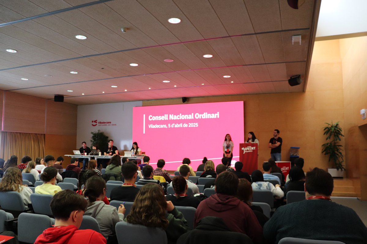 📸 Celebrem el Consell Nacional a 📍 Viladecans

💬 Parlem de l’actualitat política nacional i internacional, ens organitzem per la Diada Nacional del País Valencià i comencem a preparar l’edició de l’<a href="/acampadajove/">Acampada Jove</a> 

#CNJoventRepublicà