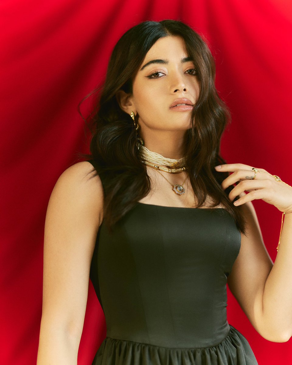 p3enter10ments's tweet photo. 🌸✨ Wishing the gorgeous and ever-smiling #RashmikaMandanna a very Happy Birthday! 🎂💫 

Your energy, charm, and talent continue to win hearts across the nation ❤️

Can’t wait to see you shine even brighter on screen! 💥 👑🎬

#HappyBirthdayRashmika #Sikandar  💖🎉 https://t.co/x8H7lds5Ns