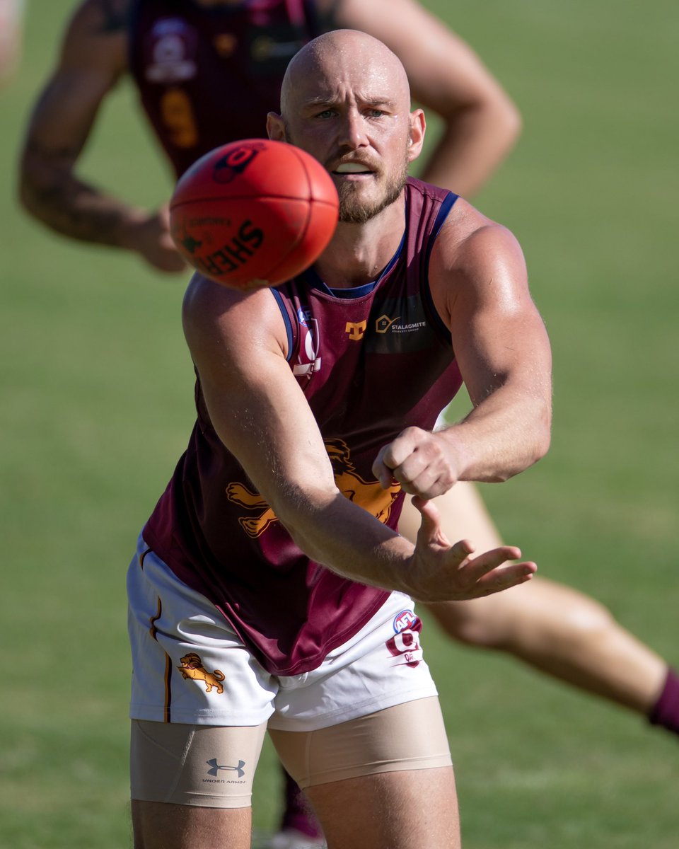 Only caught half of the <a href="/QAFL_QAFLW/">QAFL / QAFLW</a> clash between <a href="/MtGravattFC/">Mt Gravatt Vultures</a> and <a href="/PBClions/">PBCAFC</a>, but great to be back out there behind the 📸