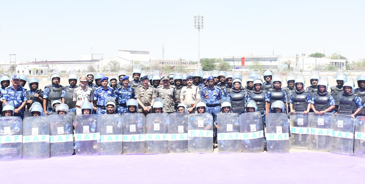 100bnraf's tweet photo. Sh. G. P. Singh, IPS, DG, CRPF, inspected the Fam Ex of 100 RAF at Morbi. He observed a joint riot control drill conducted by RAF and Police. He also interacted with the personnel and commended their professionalism, coordination, and operational preparedness. @RAFCRPF @crpfindia https://t.co/8iFHTLBRlo