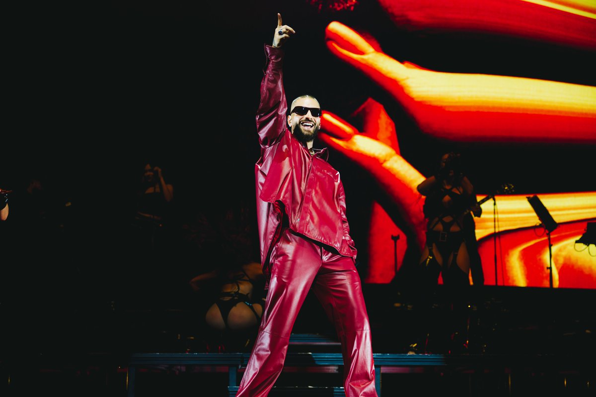 MovistarArenaEs's tweet photo. ¡Qué show! ¡Qué noche! ✨ @maluma en el #MovistarArena de Madrid presentando ‘+Pretty+Dirty’. ¡Y aún quedan dos noches más!

📸 Manu Pasik https://t.co/ZOTIIRLtoO