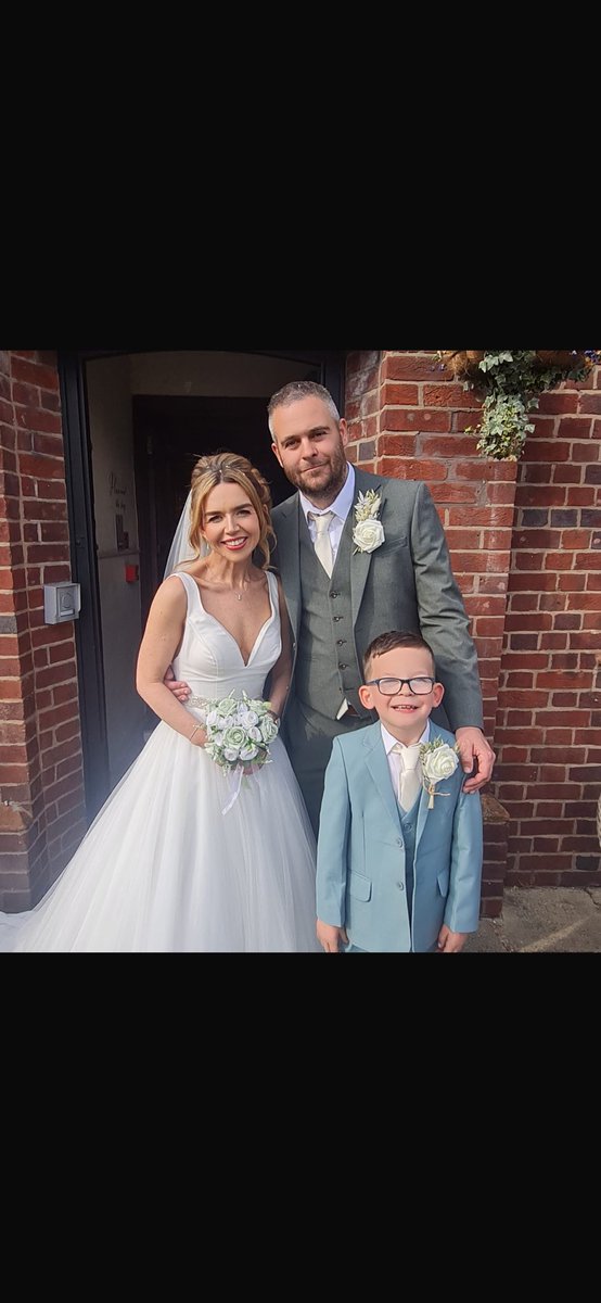 Robert Davies tweet media