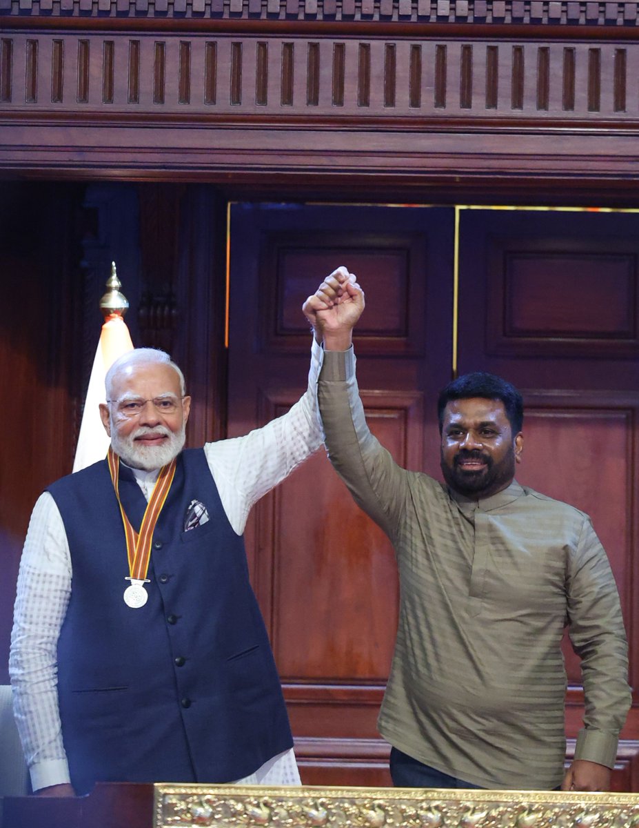අද දින ජනාධිපති දිසානායක මැතිතුමා විසින් මා වෙත 'ශ්‍රී ලංකා මිත්‍ර විභූෂණ' ගෞරව නාමය පිරිනැමීම මා හට ඉමහත් අභිමානයකි. මෙම ගෞරවය මාගේ පමණක් නොවේ - එය බිලියන 1.4ක ඉන්දීය ජනතාවට උපහාරයකි. එය ඉන්දියාවේ සහ ශ්‍රී ලංකාවේ ජනතාව අතර පවතින ගැඹුරින් මුල් බැසගත් මිත්‍රත්වය සහ ඓතිහාසික සබඳතා