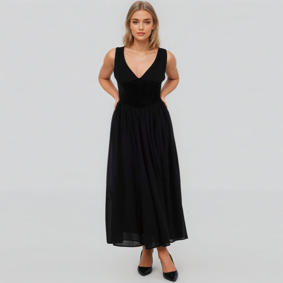 Unleash your inner confidence with the Jeessica Black Corset Dress from Bunny Corset. This timeless piece hugs your curves beautifully, combining elegance with bold allure. Perfect for any occasion, it’s the ultimate showstopper 
Shop Online: bunnycorset.in

#BunnyCorset