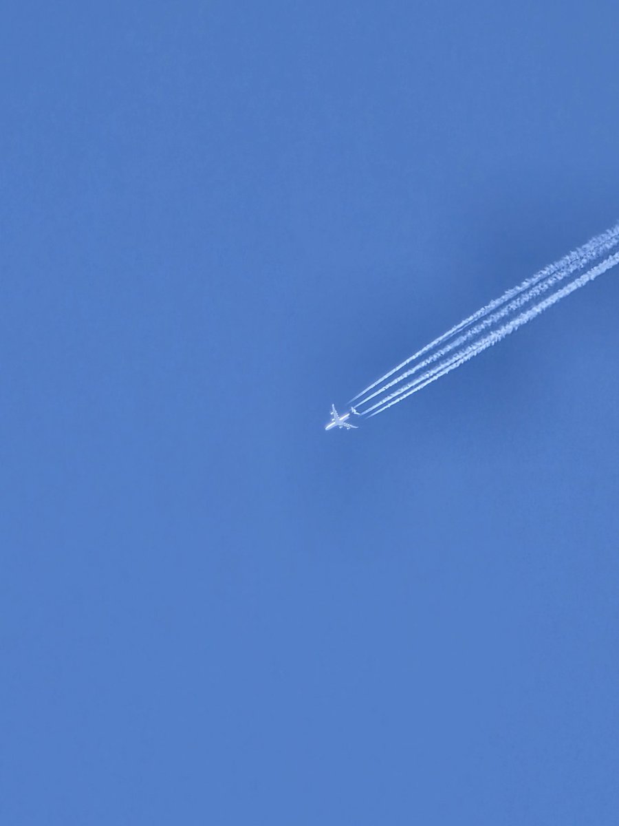 itsArslaan's tweet photo. No map, no noise. Just a silver streak across silence - and a story the sky won't tell. #destination #UnknownCity https://t.co/1yDlfklGPg