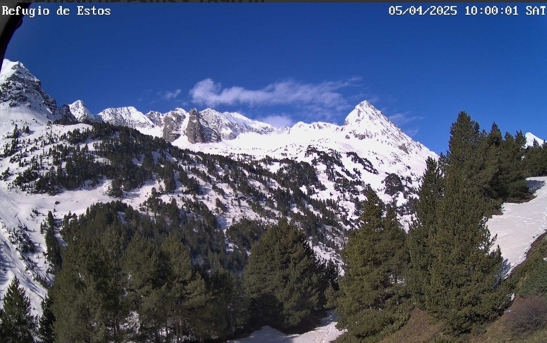 meteobenas's tweet photo. Mañana del 5 de abril de 2025.
Poco nuboso.
Temperaturas mínimas.
#Benasque 6,9°C.
#Renclusa 0,6°C.
#Cogulla 4,9°C.
#Aneto -4,7°C.
Saludos.
#meteo #ValledeBenasque https://t.co/tulqrUkR6u