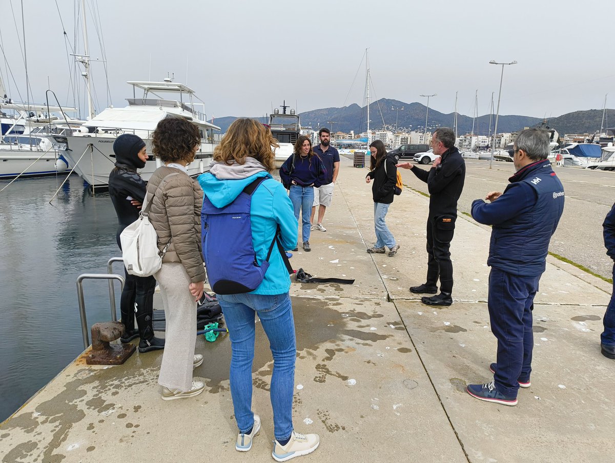 GR MAR_UdG (@grmar_udg) on Twitter photo Jornada molt completa i enriquidora al Cap de Creus sobre la Gestió del Litoral amb <a href="/udgmasters/">UdGmasters</a>.
Moltes gràcies a l'<a href="/AjRoses/">Ajuntament de Roses</a>, Club Nàutic, <a href="/mpuiguriguer/">marta puiguriguer</a> i <a href="/BHereu/">Bernat Hereu</a> per les vostres experiències! Jornada molt completa i enriquidora al Cap de Creus sobre la Gestió del Litoral amb <a href="/udgmasters/">UdGmasters</a>.
Moltes gràcies a l'<a href="/AjRoses/">Ajuntament de Roses</a>, Club Nàutic, <a href="/mpuiguriguer/">marta puiguriguer</a> i <a href="/BHereu/">Bernat Hereu</a> per les vostres experiències!