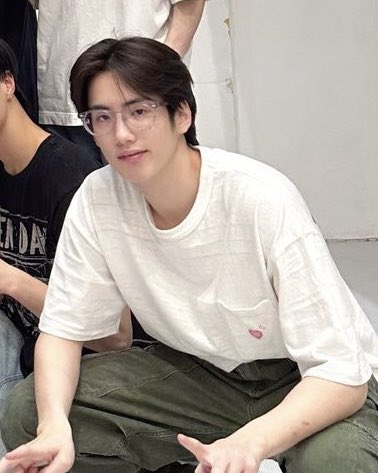 no3chomphutch's tweet photo. ตลอดไปมากกกกกกกก เสื้อเฮีย ภีมใส่ เงินป๊า https://t.co/GU3ijOrE49