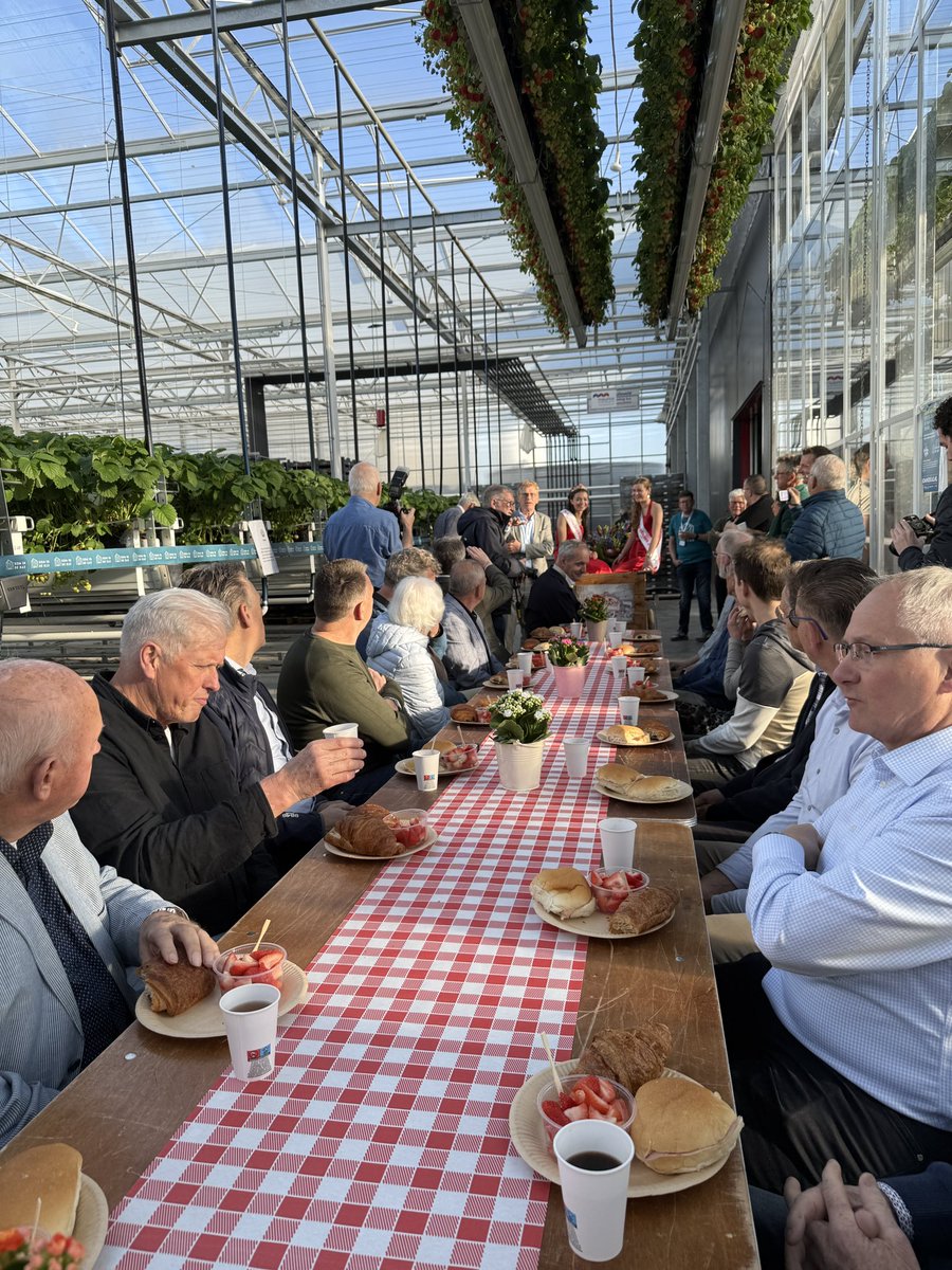 pengsafety's tweet photo. Opening kom in de kas 2025 https://t.co/F1k1P1EGvt